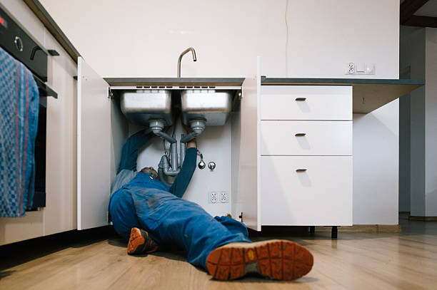Professional Leak Detection technician working in Pittsboro, IN